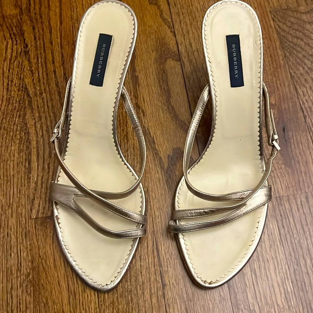 Burberry Gold Leather Strap Slide Sandals Size 40 1/2